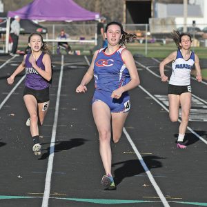 Jocelyn Wilson Samantha Peterson BV Track Invitational