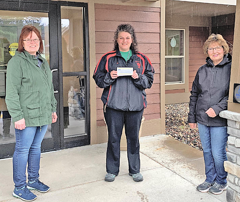 Glenhaven employees given gift certificates