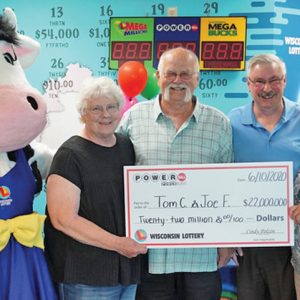 powerball-22-million-tom-joe_crop
