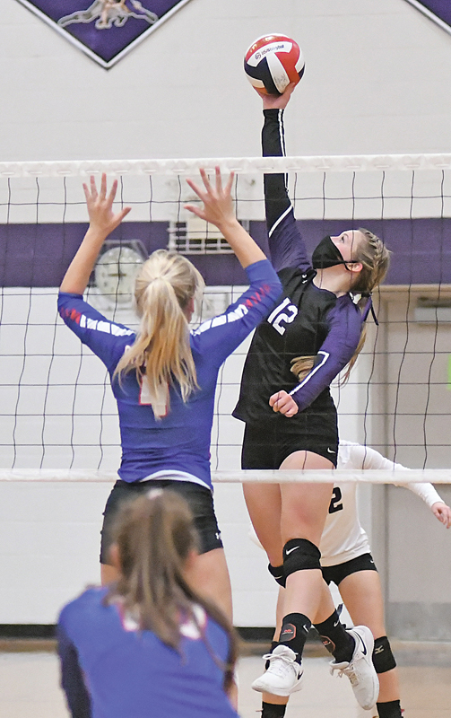 BV VB vs Mondovi Ella Holden