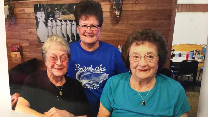 Sharon Lansing, Joyce Hellendrung, and Shirley Huey