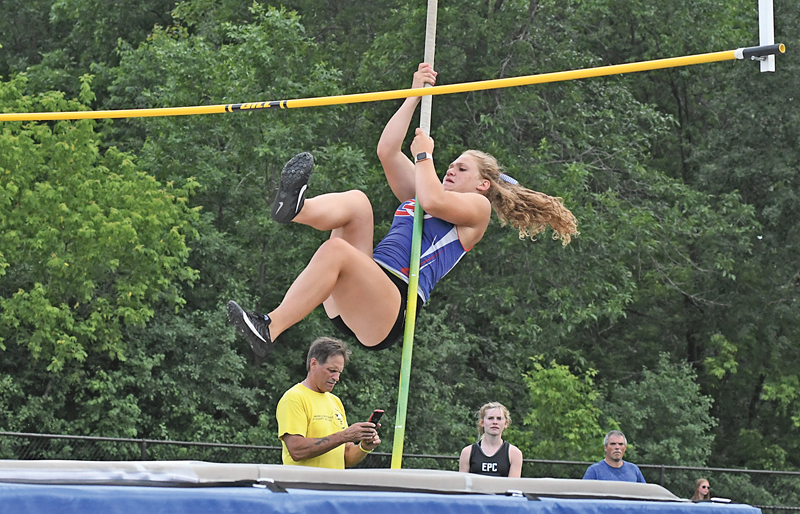 2021 Sectional Track Brenna Schwartz