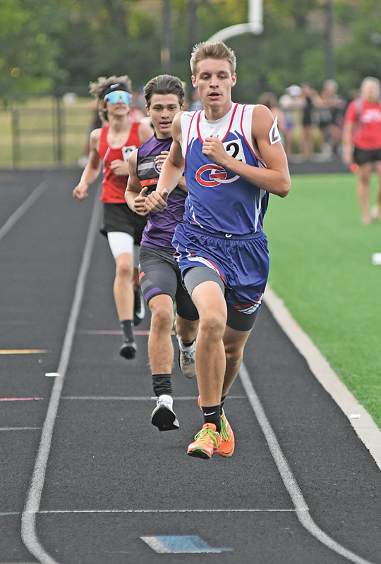 2021 Sectional Track Elek Anderson