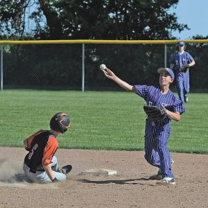 Elk Mound BB vs Glenwood City Nelson Polen