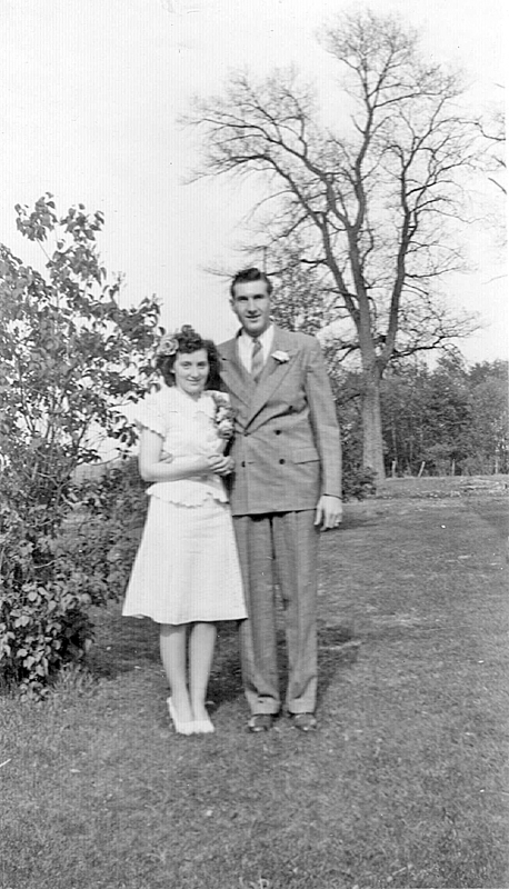 Vickie and Dale Hendricks on their wedding day, May 18, 1946.