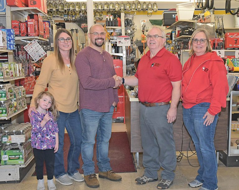 Glenwood Hardware changing hands the end of an era and the beginning