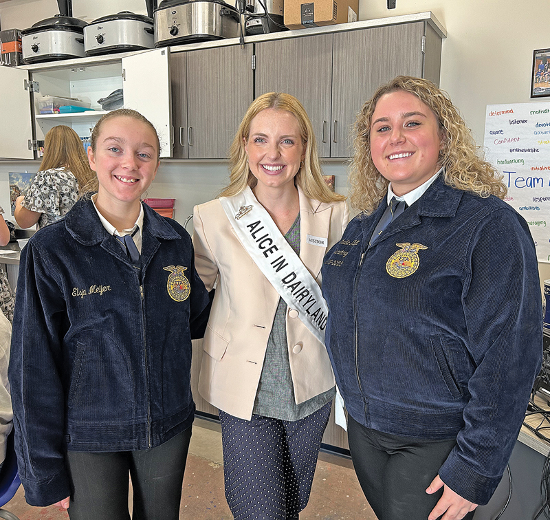 Alice in Dairyland visits Glenwood City Schools for annual Dairy Day