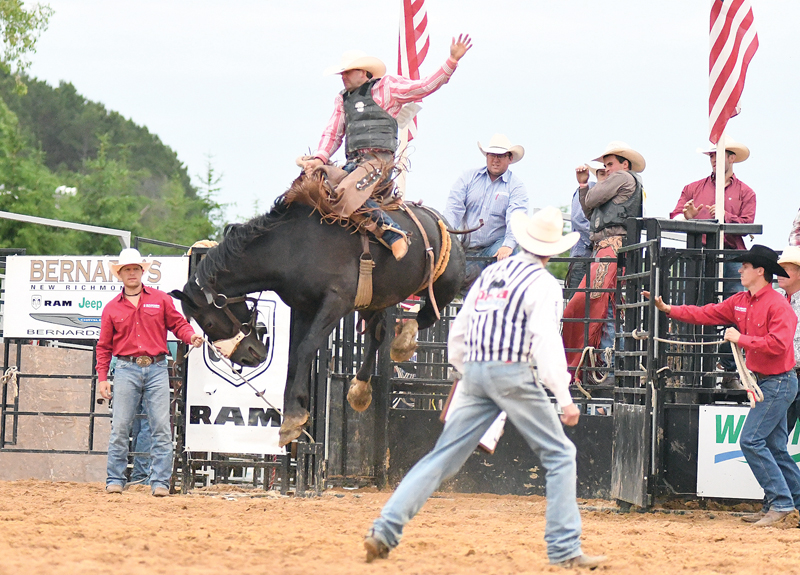 2019 SCV PRCA Rodeo Saturday Weston Pierschbacher from Kellerton, Iowa