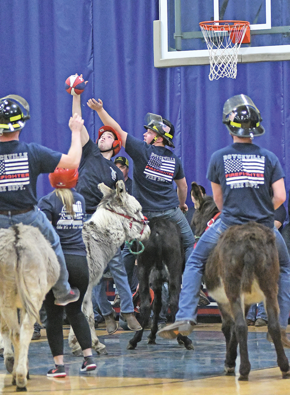 GC FFA Alumni_Donkey Basketball_0354